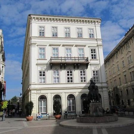 White Ship Apartman Apartment Budapest Bagian luar foto